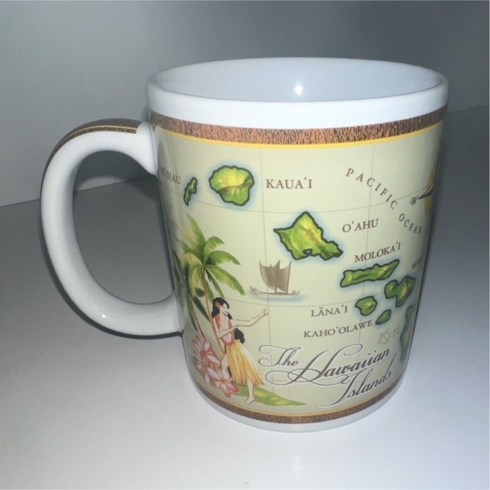 Hawaiian Vintage Map Mug Ceramic Collectible Souvenir The Hawaiian Islands